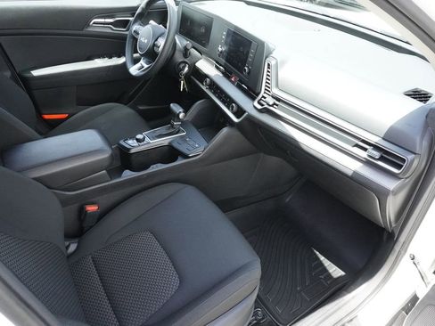 Used 2023 Kia Sportage LX AWD/4WD image 22