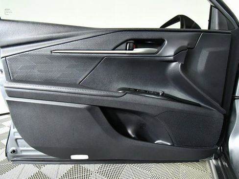 Used 2025 Toyota Camry XSE image 21