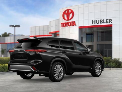 New 2026 Toyota Highlander Platinum image 10