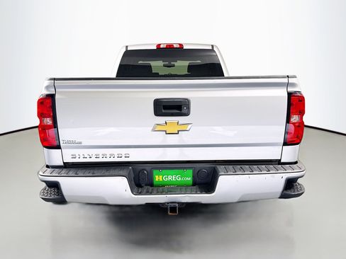 Used 2018 Chevrolet Silverado 1500 Custom w/ Custom Value Package RWD image 8