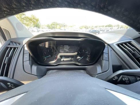 Used 2017 Ford Transit 350 XLT RWD image 12
