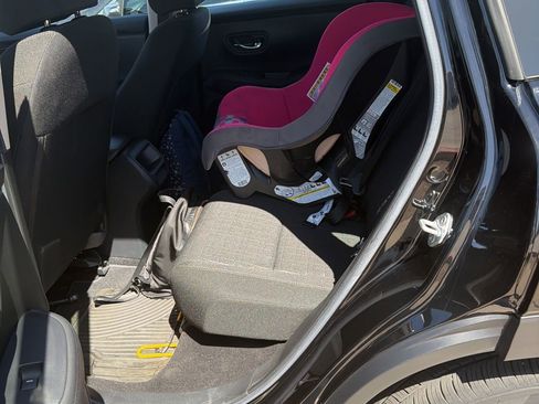 Used 2025 Honda HR-V LX image 3