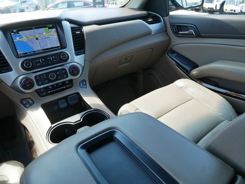 Used 2020 GMC Yukon SLT w/ Open Road Package AWD/4WD image 11