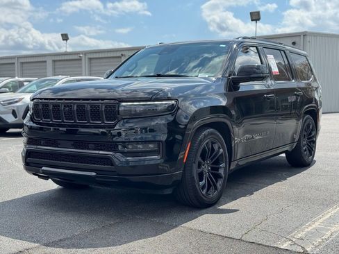 Used 2023 Jeep Grand Wagoneer Series II w/ Quick Order Packagew 28T image 6