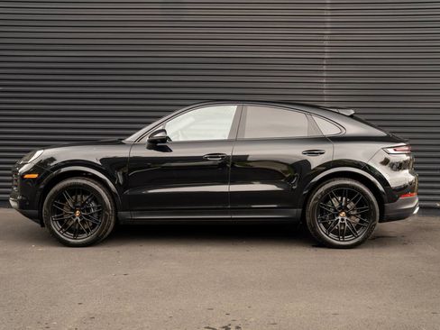 New 2026 Porsche Cayenne Coupe AWD/4WD image 2