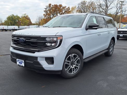 New 2025 Ford Expedition Max Active image 31