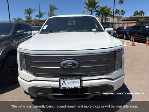 Used 2022 Ford F150 Lightning Lariat AWD/4WD image 2