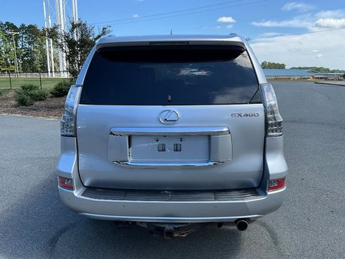 Used 2015 Lexus GX 460 image 5