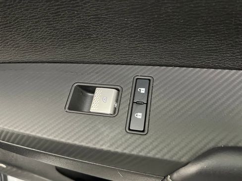 Used 2025 Mitsubishi Outlander SE AWD/4WD image 27