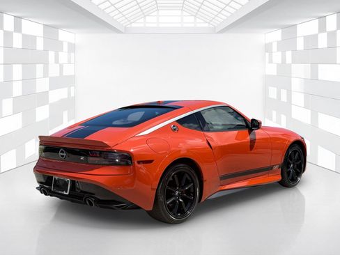 Used 2024 Nissan Z Performance w/ Heritage Edition RWD image 7