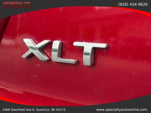 Used 2017 Ford Explorer XLT w/ Equipment Group 201A AWD/4WD image 14