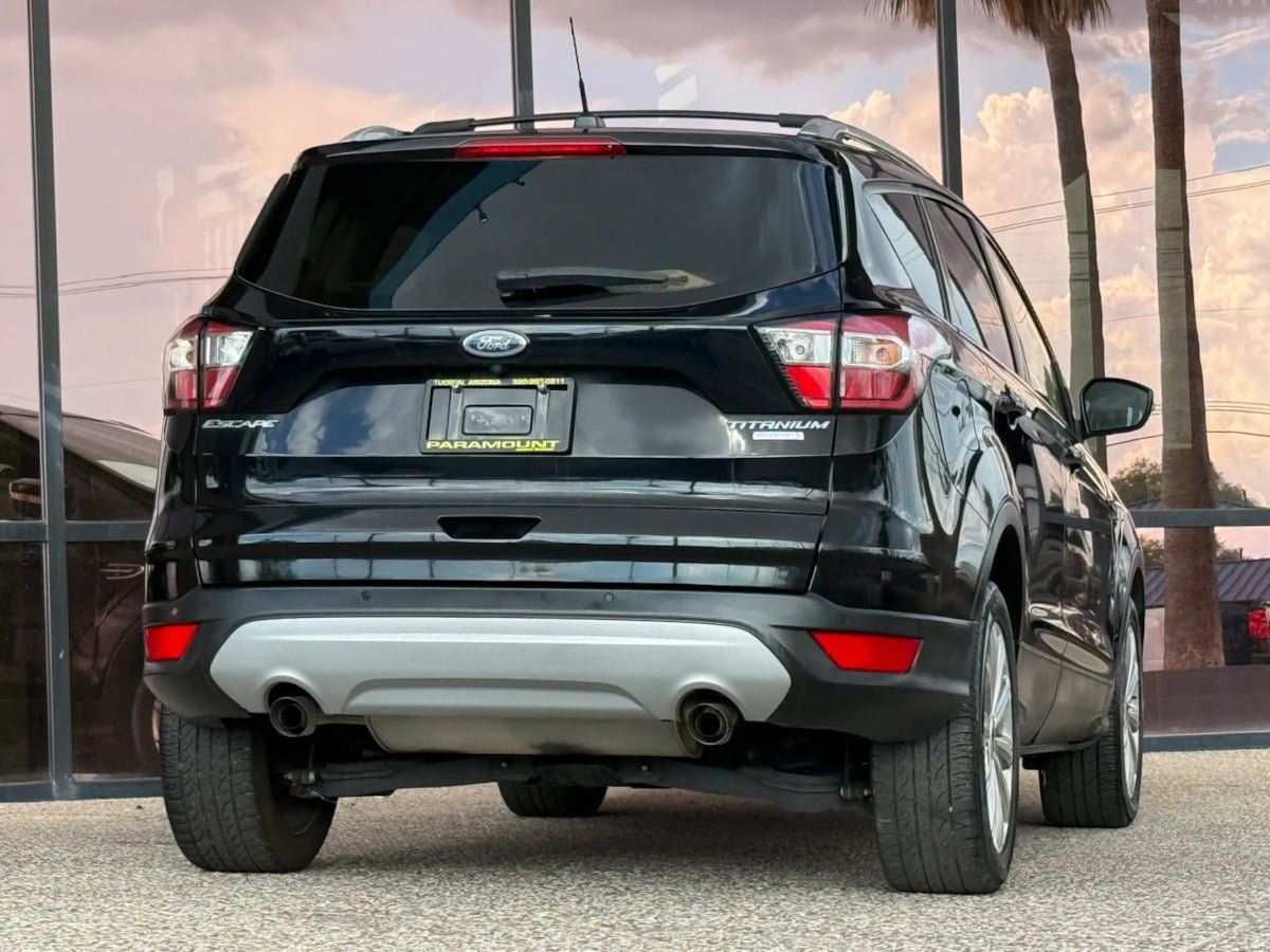 Used 2017 Ford Escape Titanium FWD image 11