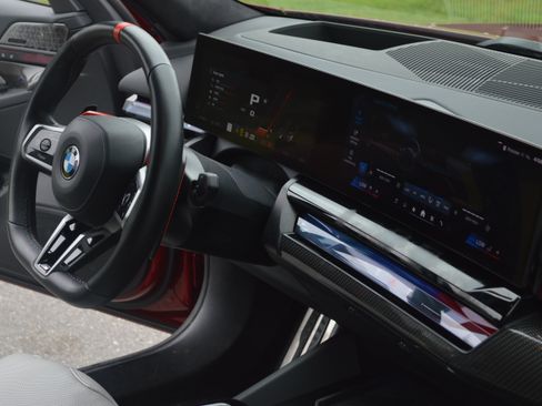 Used 2025 BMW M5 AWD/4WD image 42