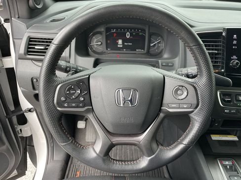 Used 2023 Honda Passport TrailSport image 33