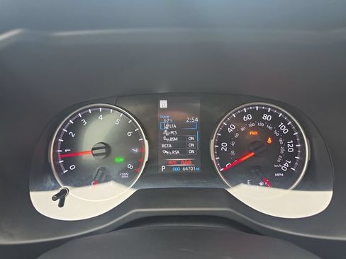 Used 2022 Toyota RAV4 XLE Premium AWD/4WD image 13