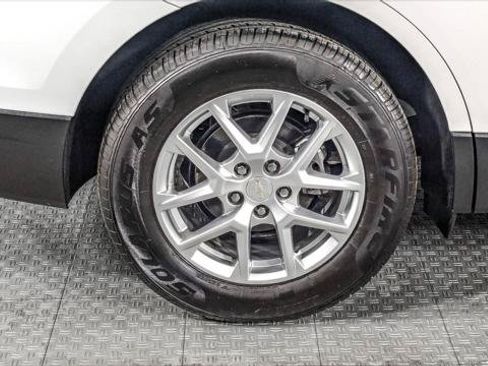 Used 2022 Chevrolet Equinox LT FWD image 32