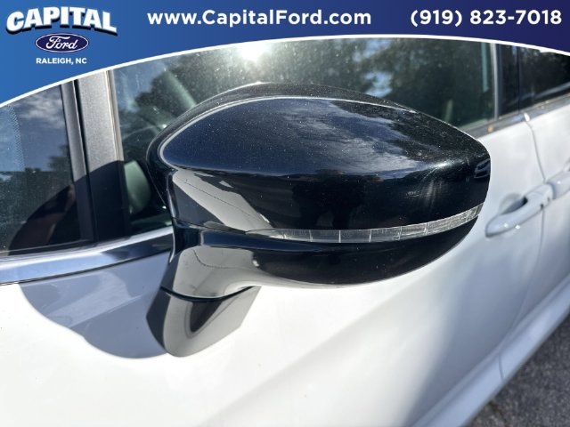 Used 2025 Chrysler Pacifica Select FWD image 12