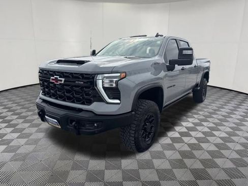 Used 2025 Chevrolet Silverado 2500 ZR2 w/ ZR2 Bison Edition AWD/4WD image 12