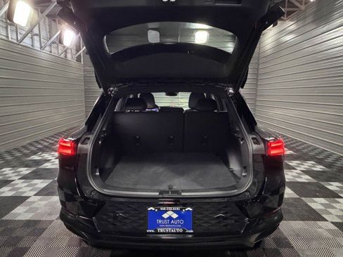 Used 2024 Chevrolet Equinox EV RS image 35