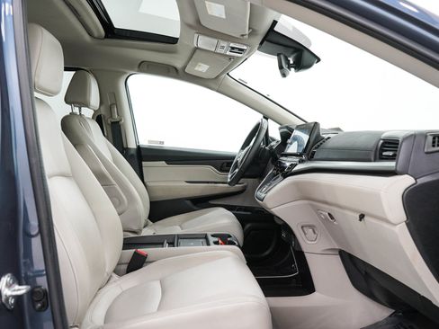 Used 2025 Honda Odyssey EX-L image 13