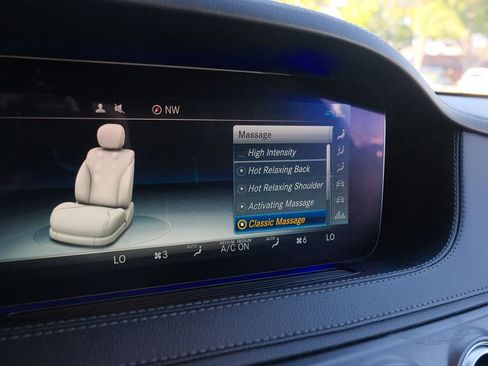 Used 2020 Mercedes-Benz S 560 Sedan image 21