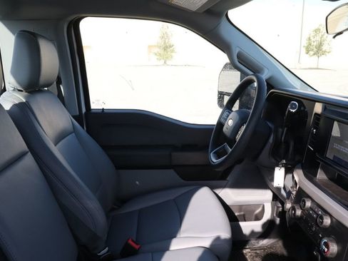 New 2025 Ford F550 4x4 Regular Cab Super Duty image 9