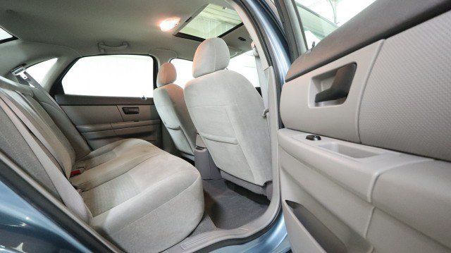 Used 2007 Ford Taurus SEL FWD image 11