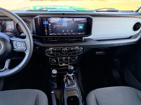 Used 2024 Jeep Wrangler Sport S image 16