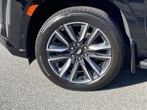 Used 2022 Cadillac Escalade Sport Platinum image 9