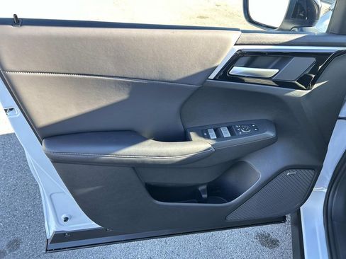 New 2026 Mitsubishi Outlander AWD image 23