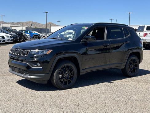 New 2026 Jeep Compass Latitude image 2
