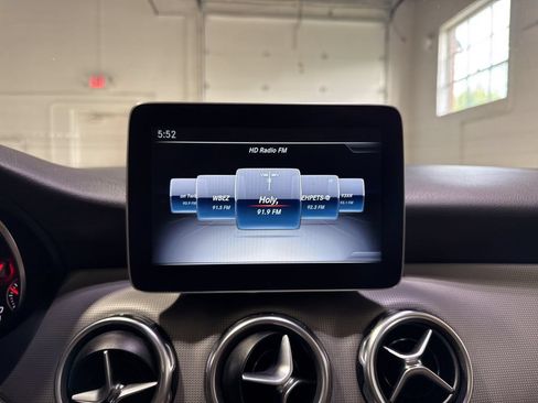 Used 2020 Mercedes-Benz GLA 250 4MATIC image 17