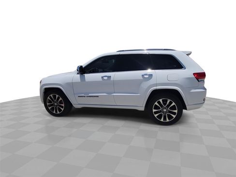 Used 2017 Jeep Grand Cherokee Overland RWD image 6