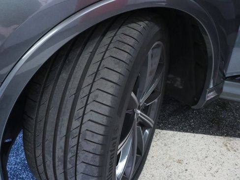 Used 2020 Audi SQ7 Prestige w/ Prestige Package image 11