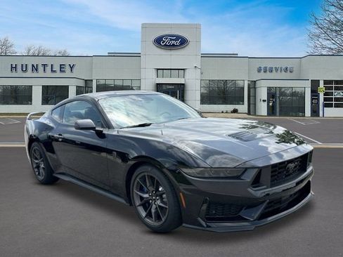 Used 2024 Ford Mustang Dark Horse RWD image 4