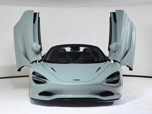 New 2026 McLaren 750S Spider image 22