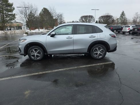 Certified 2024 Honda HR-V EX-L image 4