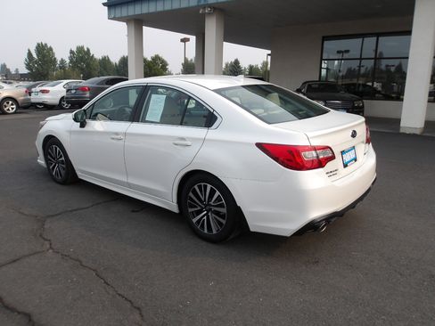 Used 2019 Subaru Legacy 2.5i Premium image 3