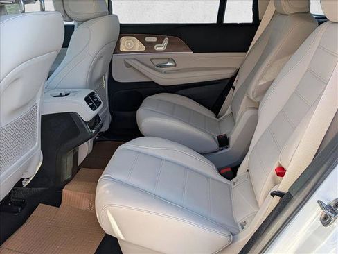 New 2026 Mercedes-Benz GLS 450 4MATIC image 17