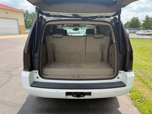 Used 2017 Chevrolet Tahoe LT AWD/4WD image 3