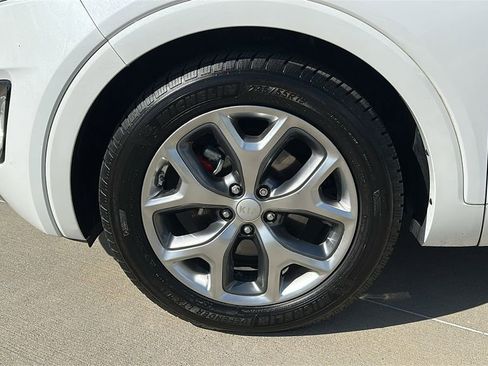Used 2017 Kia Sorento SX image 7