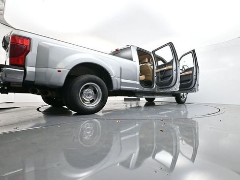 Used 2022 Ford F350 Lariat w/ Lariat Ultimate Package image 42