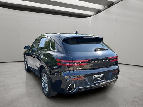 Used 2025 Genesis GV70 2.5T AWD/4WD image 3