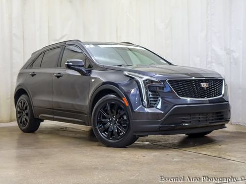 Certified 2022 Cadillac XT4 Sport FWD image 2