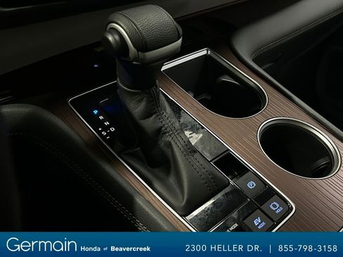 Used 2022 Toyota Sienna XLE image 28