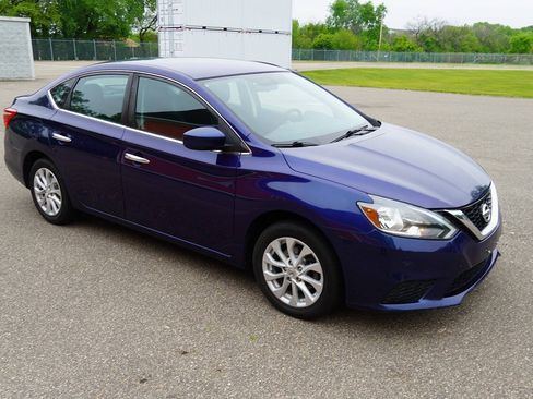 Used 2019 Nissan Sentra SV FWD image 8