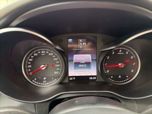 Used 2019 Mercedes-Benz GLC 300 image 10