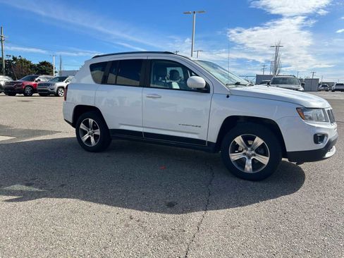 Certified 2017 Jeep Compass High Altitude image 11