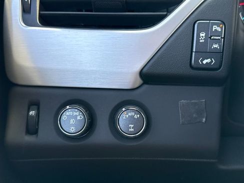 Used 2019 GMC Yukon SLT AWD/4WD image 35