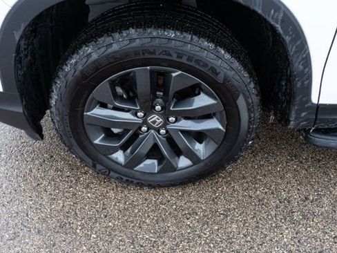 Used 2025 Honda Ridgeline Sport image 10